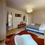 Sous Les Tilleuls Parking Hypercentre 4-6 Personnes Daire *