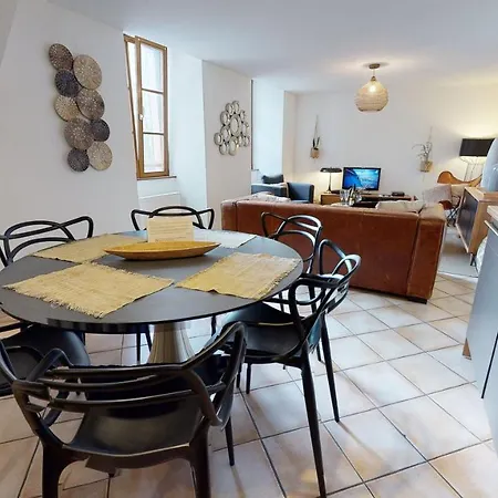 Sous Les Tilleuls Parking Hypercentre 4-6 Personnes Colmar