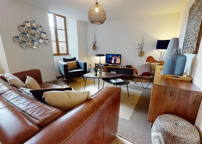 Апартаменты Sous Les Tilleuls Parking Hypercentre 4-6 Personnes